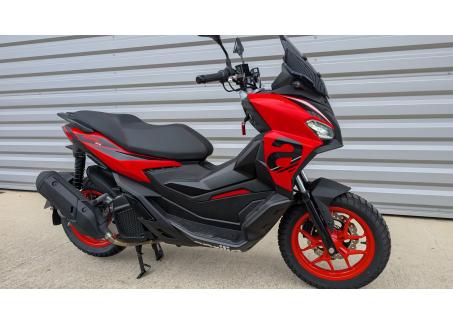 APRILIA SR 125 GT srgt 125 ETAT NEUF