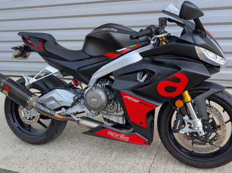 APRILIA RS660 version full super etat
